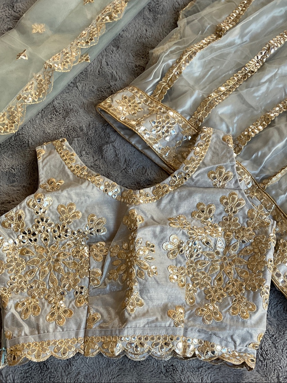 Elegant Pale Sage Embroidered Lehenga Set with Gold Accents NWOT - Picture 7 of 7